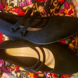 Elegant Black Women's Shoes